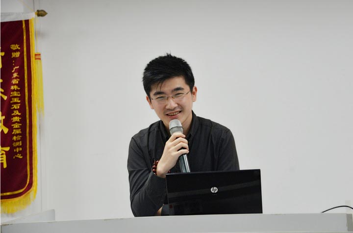 春风又绿江南岸 海峡同胞共品玉