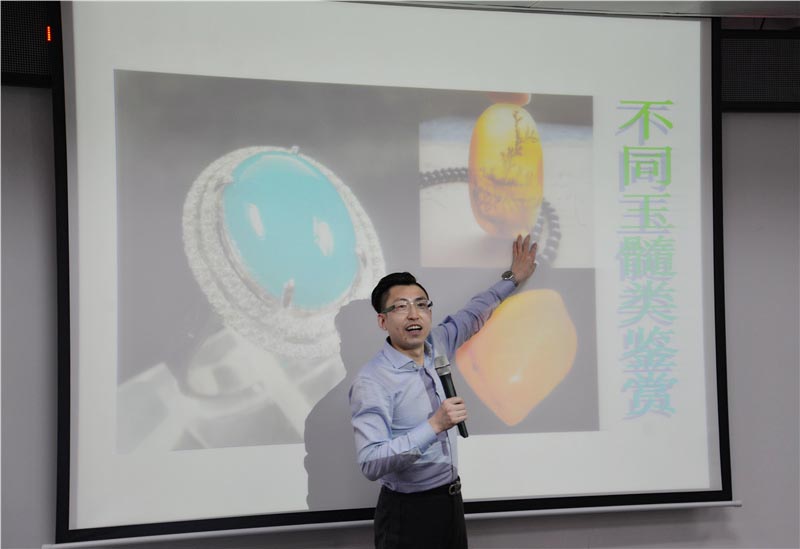春风又绿江南岸 海峡同胞共品玉